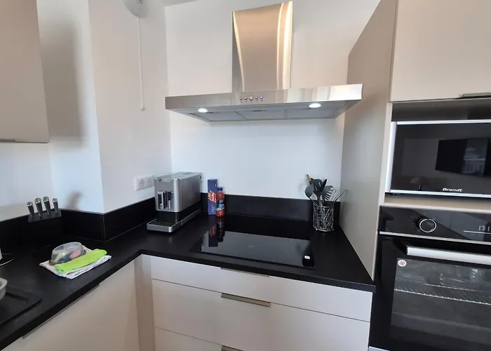 T2 Neuf De Standing, Cosy Avec Parking Apartment Bastia (Corsica)