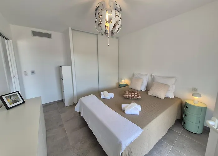 T2 Neuf De Standing, Cosy Avec Parking Apartamento *